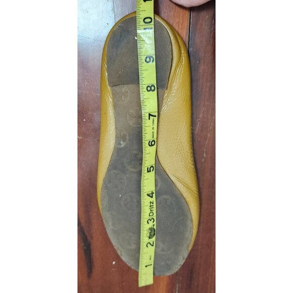 Tory Burch Minnie Mustard Yellow Patent Leather Ballet Flats Gold Logo 41EU/10.5 - Picture 6 of 8